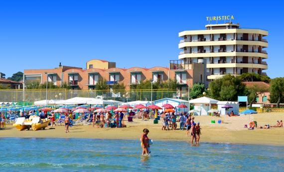 senigalliahotels en hotels-at-the-seaside-and-on-the-hills-senigallia 017